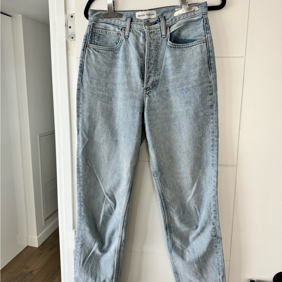 Denim forum light wash boyfriend jeans 🩵 - Picture 3 of 4